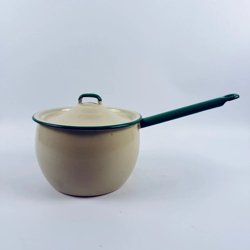 Vintage Cream Green Enamel‎ Saucepan w Lid Farmhouse Cottage Kitchen